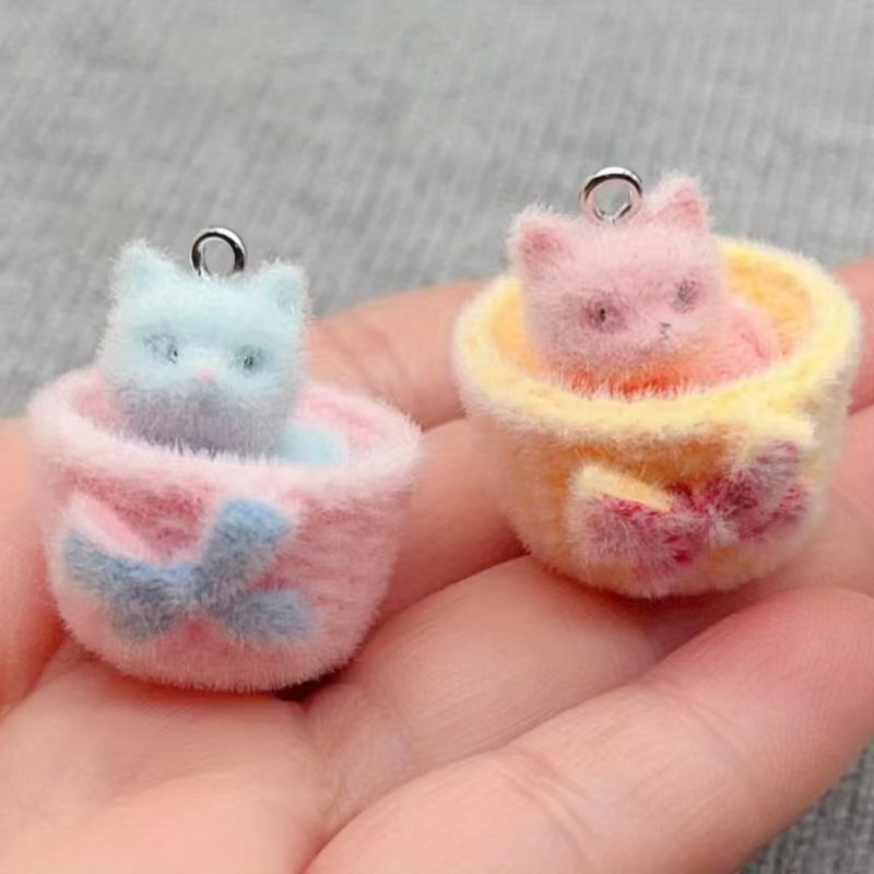 4個入り3Dぬいぐるみ樹脂製猫ペンダント、DIYジュエリー製 - Resin Art Box のレビューと価格
