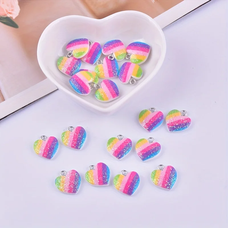10 個のカラフルなハート樹脂チャームかわいい混合色のラブハ - Resin Art Box のレビューと価格