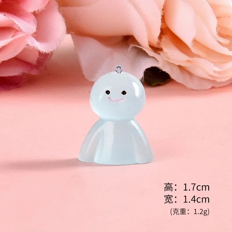 10 個暗闇で光る漫画人形樹脂チャーム発光ペンダント DIY - Resin Art Materials のレビューと価格