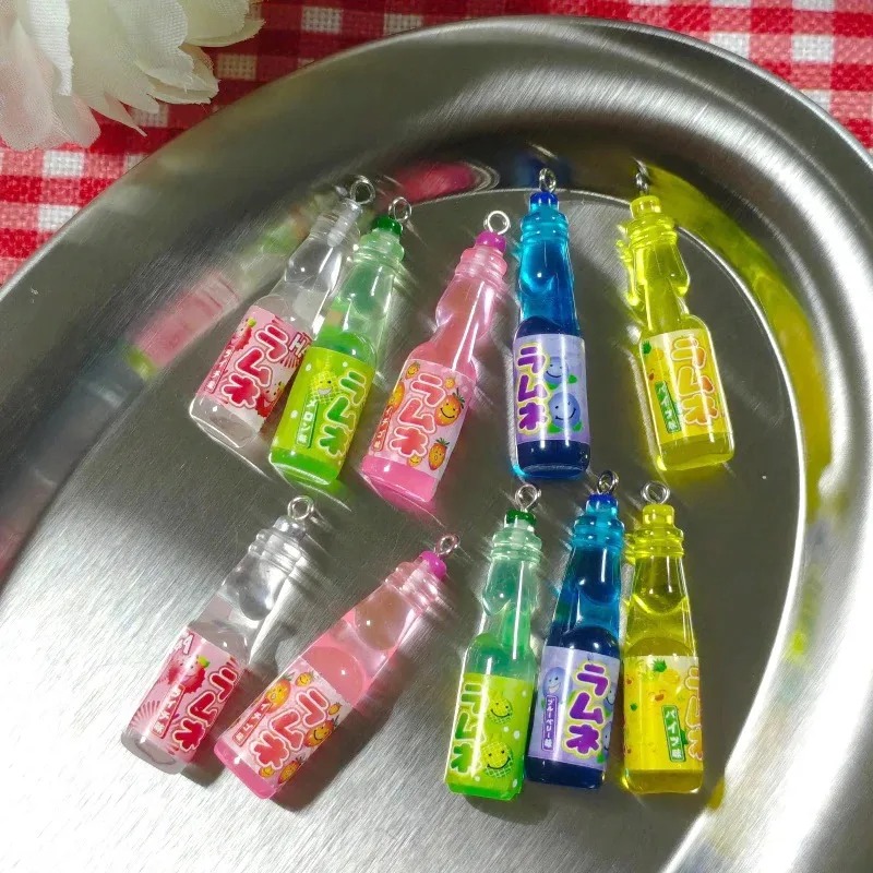 10個入り 小さなソーダボトル レジンチャーム 可愛い飲料ボ - Resin Art Box のレビューと価格