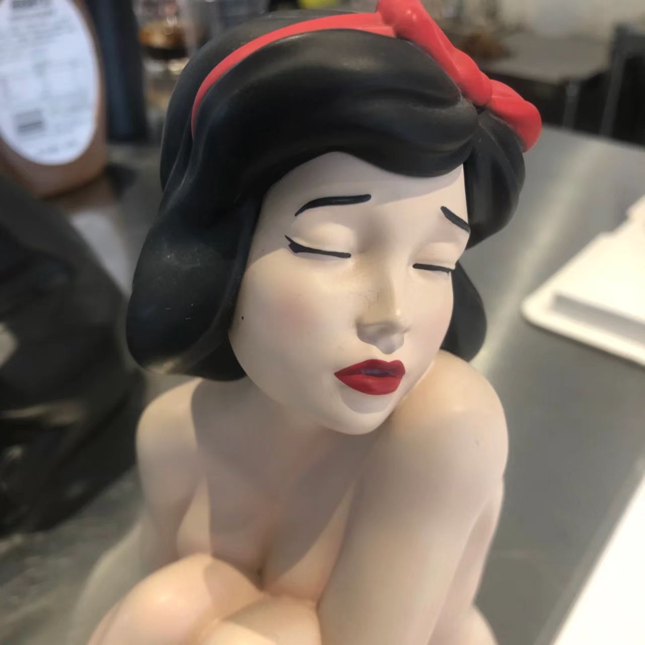 インスタ映えするパロディープリンセスアップル彫刻、手作りアー - Resin Art Instagram のレビューと価格