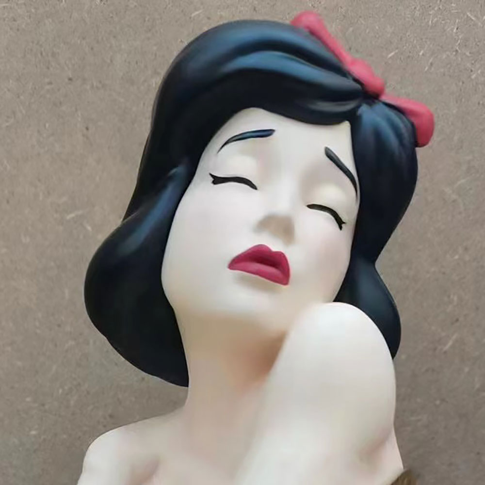 インスタ映えするパロディープリンセスアップル彫刻、手作りアー - Resin Art Instagram のレビューと価格