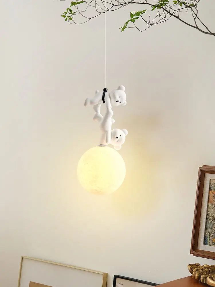 クマランプ漫画保育園ベッドサイドペンダント樹脂子供の寝室吊り - Resin Art Hanging のレビューと価格